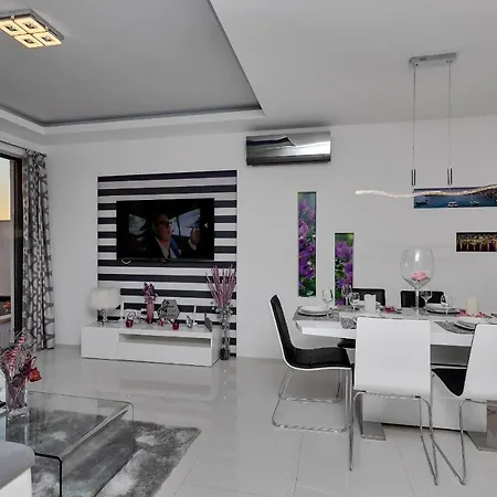 Nera Holiday home *